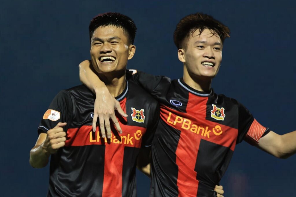Ninh Bình Tỏa Sáng Với Chiến Thắng Ấn Tượng Tại V-League